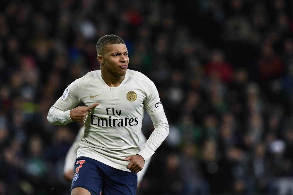 一次拯救生命的干预❤️汉堡后卫武什科维奇获德甲12月公平竞赛奖